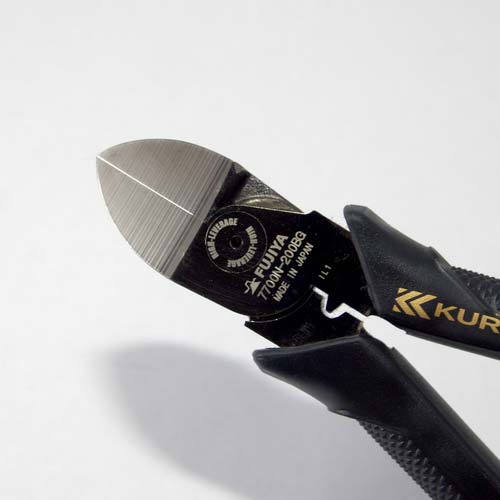 フジ矢 電工名人偏芯薄刃ニッパ(黒金) 7700N-200BG