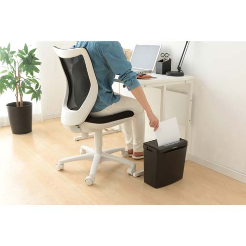 アイリスオーヤマ 107088 パーソナルシュレッダー ブラック P5GCX2