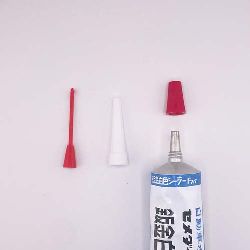 セメダイン 自動車ボデー シーリング材 鈑金白色 シーラーF 180ml SE-049