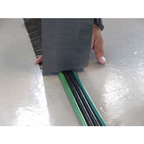 パイオラン 仮設コード固定用テープ ブラック CK-06-BK