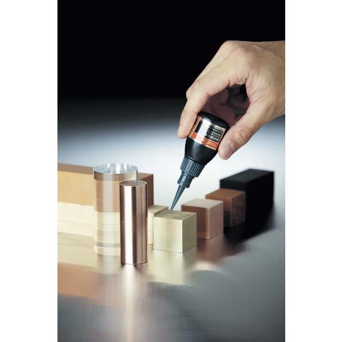 THREEBOND 【冷蔵品】瞬間接着剤 高機能・超速硬化タイプ TB7784 20g 無色〜淡黄色(7784AB)