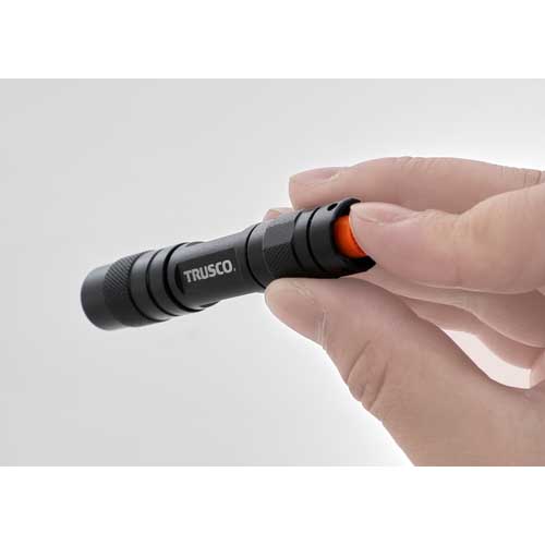 TRUSCO アルミLEDライト 85ルーメン Φ18X96mm TAT-85C1B