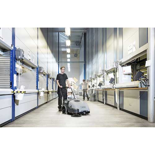 Nilfisk 自走式スイーパー SW750 9084701010