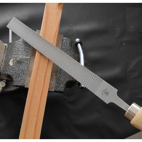 ツボサン 木工ヤスリ 平 200mm 鬼目/ヤスリ目 HI200-40