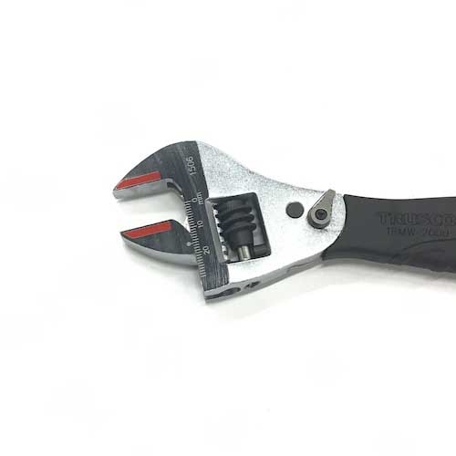 TRUSCO ラチェット式モンキーレンチ(ユニバーサルデザイン) TRMW-200-U