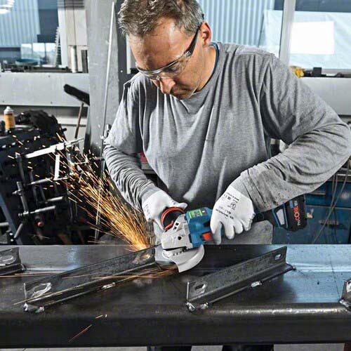 【廃番】ボッシュ 18Vコードレスディスクグラインダー+バッテリー2個充電器セット GWS18V-15SC4HSET2