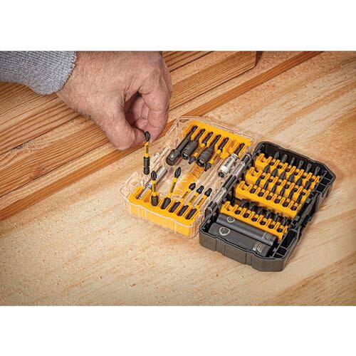 DEWALT ツールボックス 黒色タフケース(小) DWASTCASEBLK