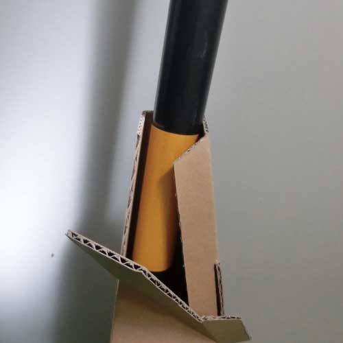 TRUSCO 段ボール製 安全コーン 幅250mmx高さ693mm 厚み3mm DCC