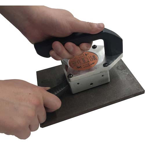 DAIDOHANT アルフラ リフティングマグネット 丸鋼丸パイプ/平鋼兼用 使用荷重50kg TMH50R 10103272