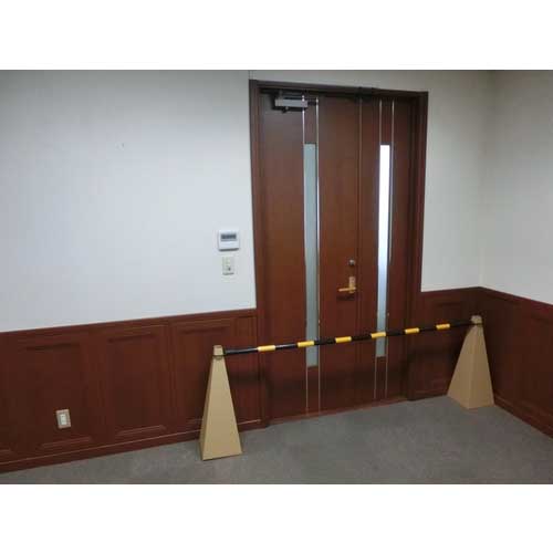 TRUSCO 段ボール製 安全コーン 幅250mmx高さ693mm 厚み3mm DCC