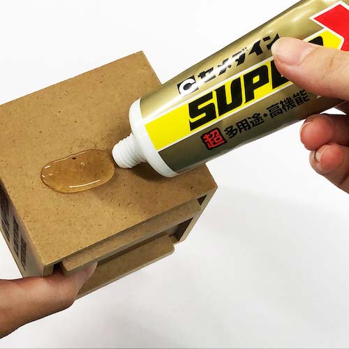 セメダイン スーパーXゴールド クリア 135ml箱 (速硬化)(一般用) AX-015