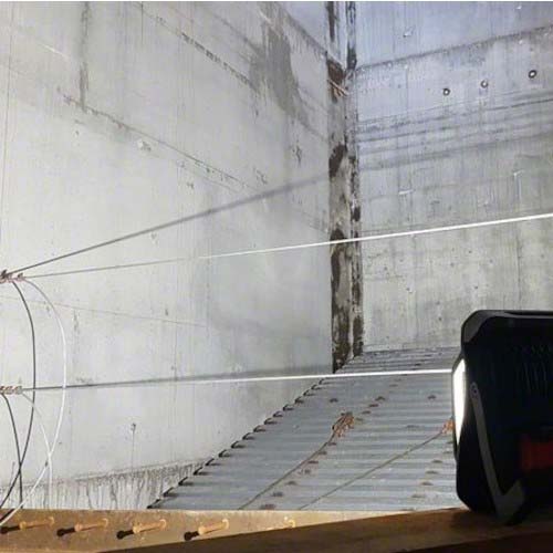 ボッシュ 18VコードレスライトLED+バッテリー充電器セット GLI18V-10000CSET