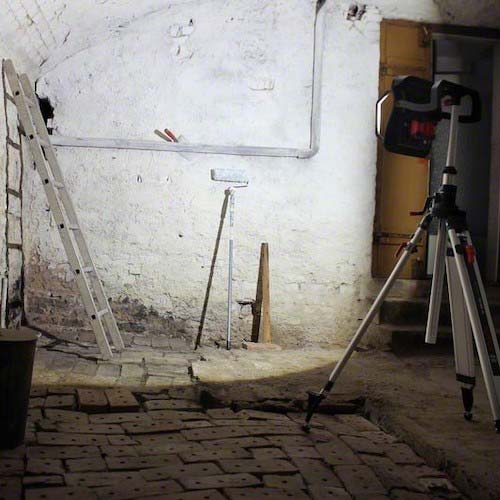 ボッシュ 18VコードレスライトLED+バッテリー充電器セット GLI18V-10000CSET