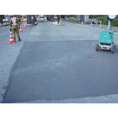 東亜道路工業 超耐久性急速路面硬化剤パッチグー PT381