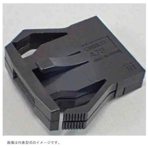 OMRON 取りつけ板 ブラック(サムロータリスイッチ用) A7B-M-1